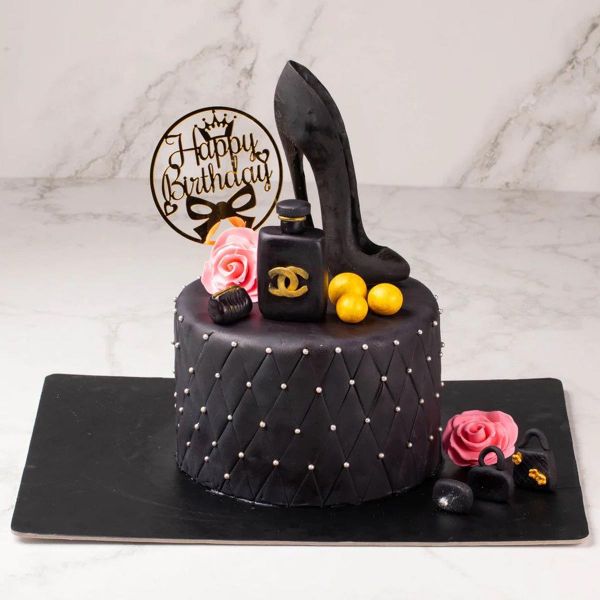 Fondant (2LBS) Cake
