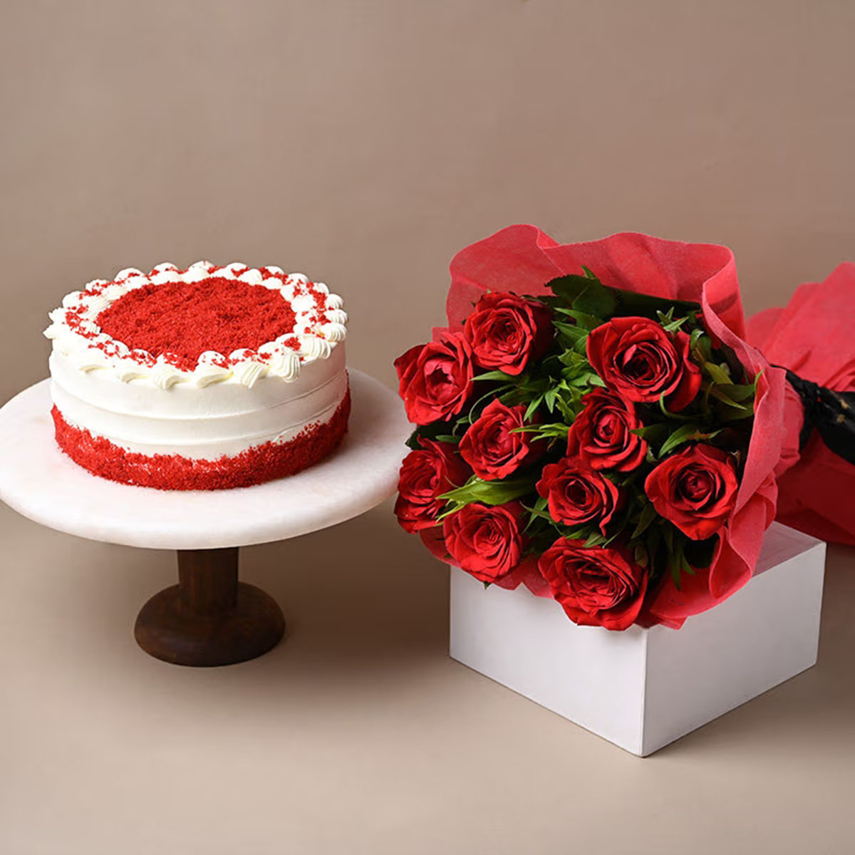 Combo with Cake and Flower