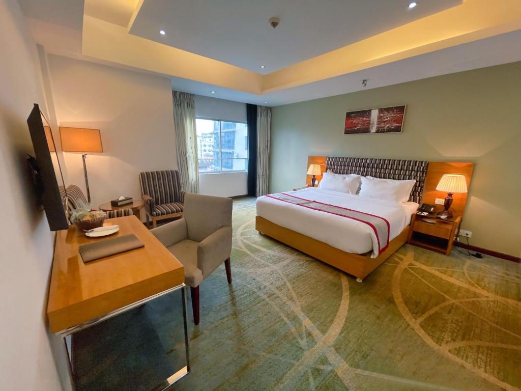 Canary Park Suite