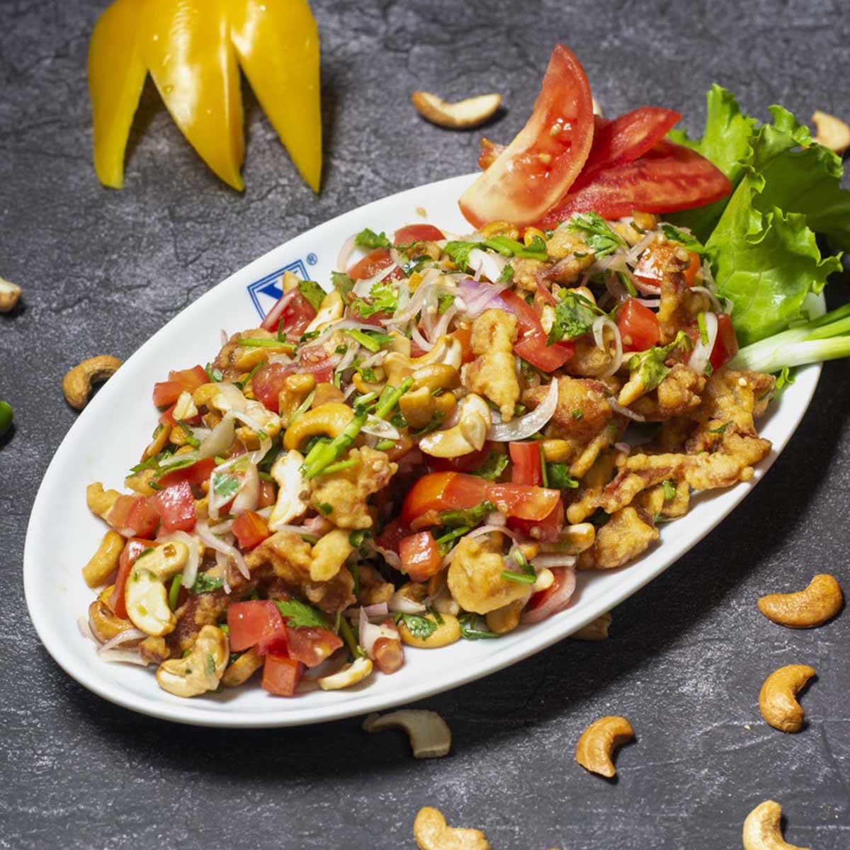 THAI CHICKEN WITH CASHEW NUT