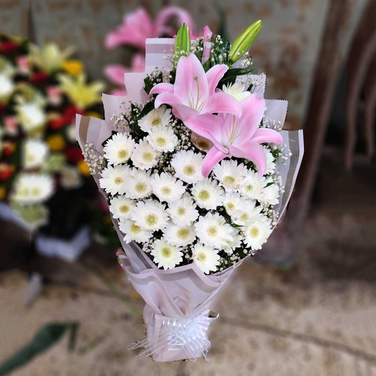 Lily with Gerbera Mixed Bouquet