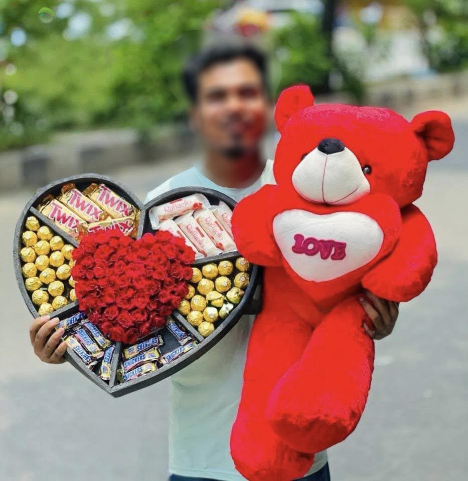 Valentine Premium Combo 25