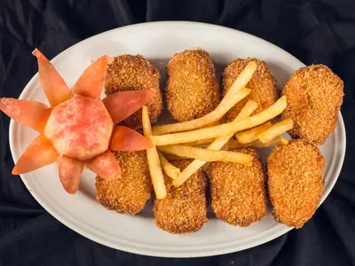 Chicken Nuggets & Chips