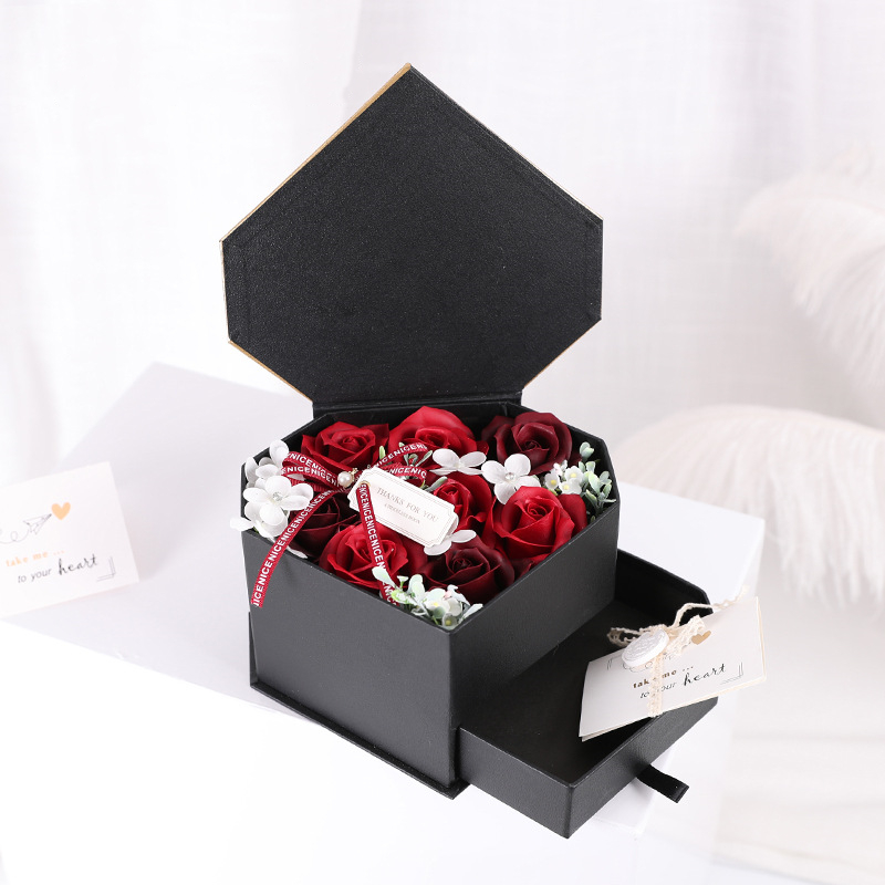 Heart-shaped Valentine's Day Rose Gift Box