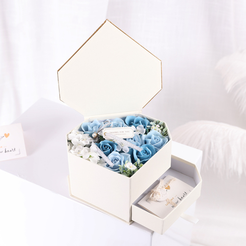 Heart-shaped Valentine's Day Rose Gift Box