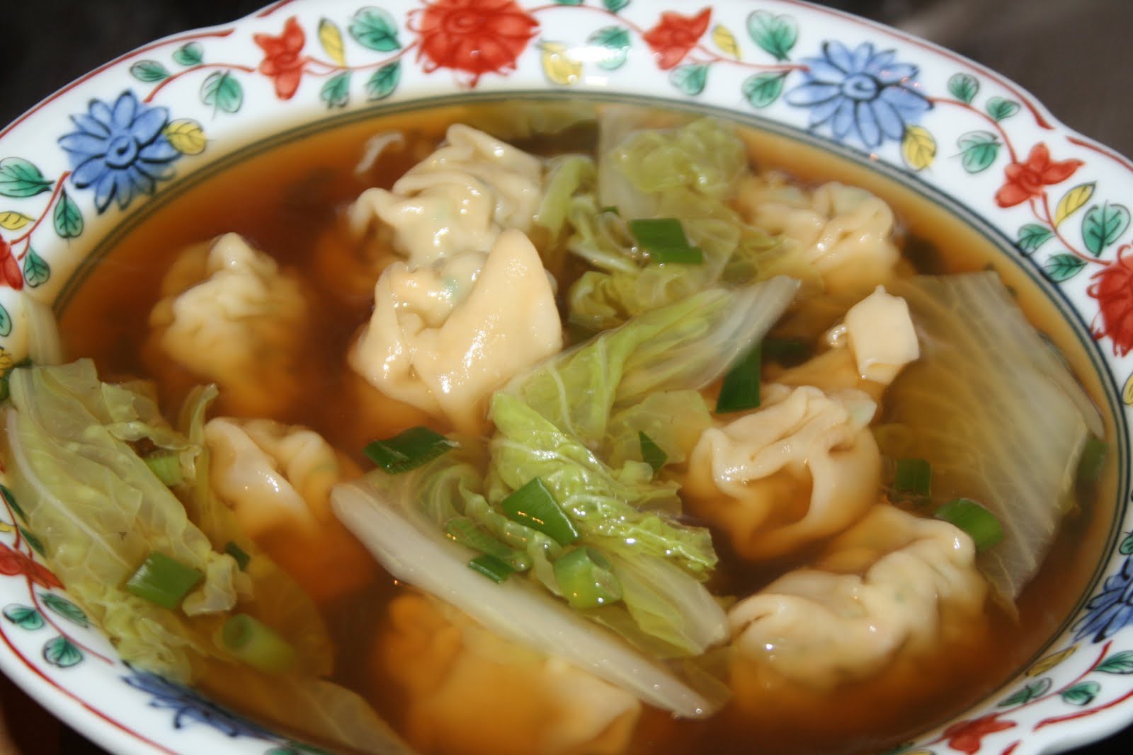 Chinise wonthon soup