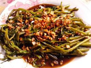 Fried kangkong with soyabean sauce