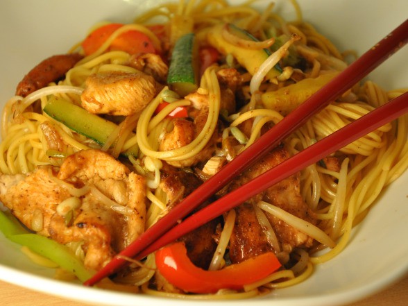 Efu Chowmein