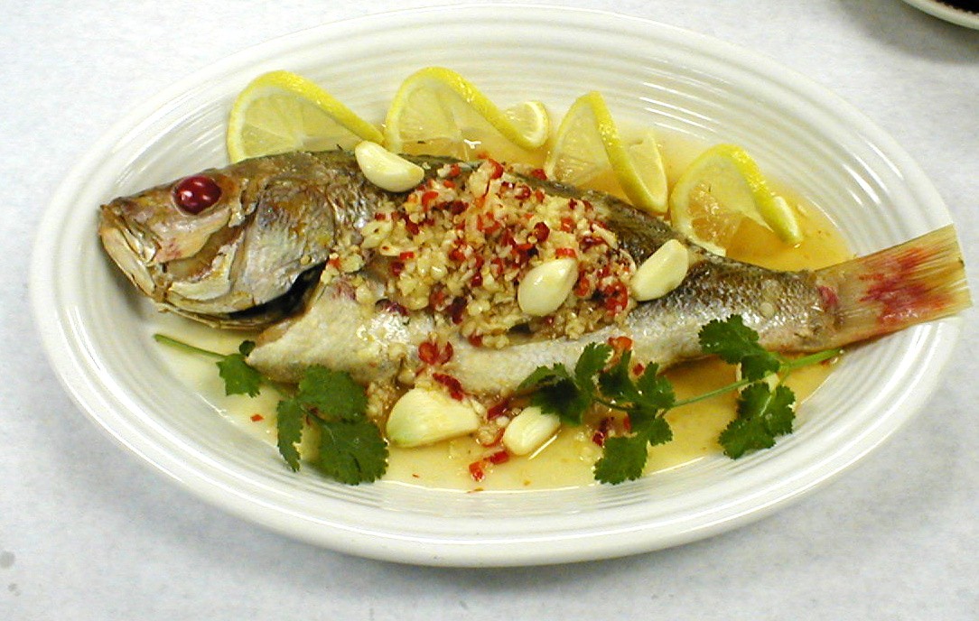 Fried whole Red Snapper with Hot / Lemon Sauce