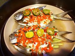 Thai Steamed Pomfret With Garlic Sauce
