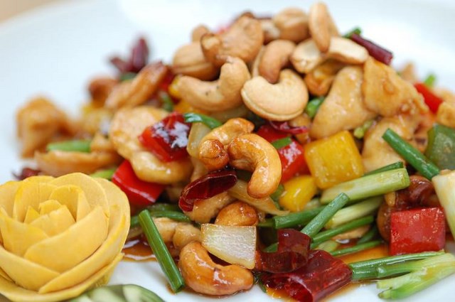 Gai Pad Mamoang Hima Pan