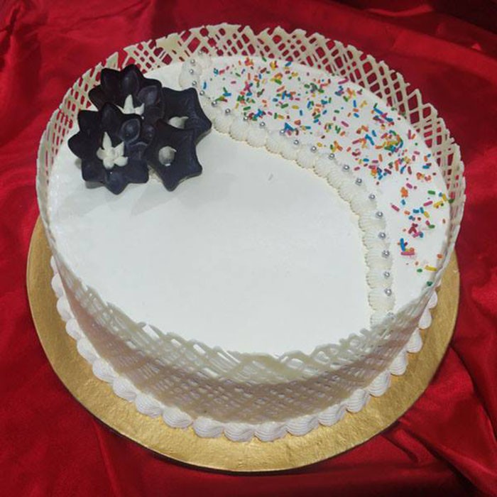 Classic Vanilla Cake