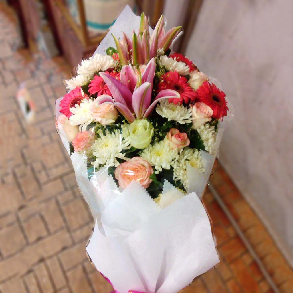 Lily Mixed Flower Bouquet
