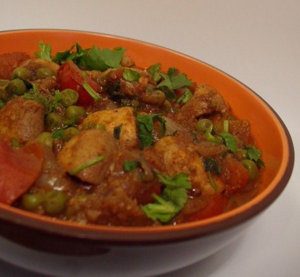 Gobhi Matar Mushroom