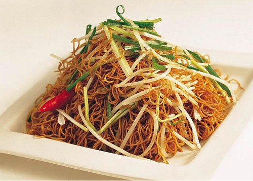 Pad Se-Ew Coong Kai Naam