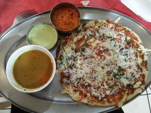 Chicken Masala Cheese Uttapam