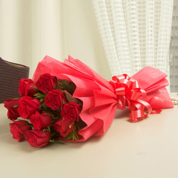 10 Vivid Roses
