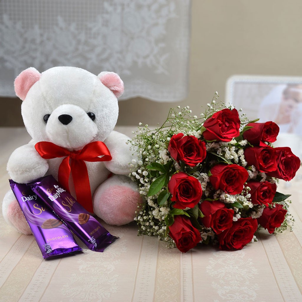 Pure Love – Roses and Chocolates