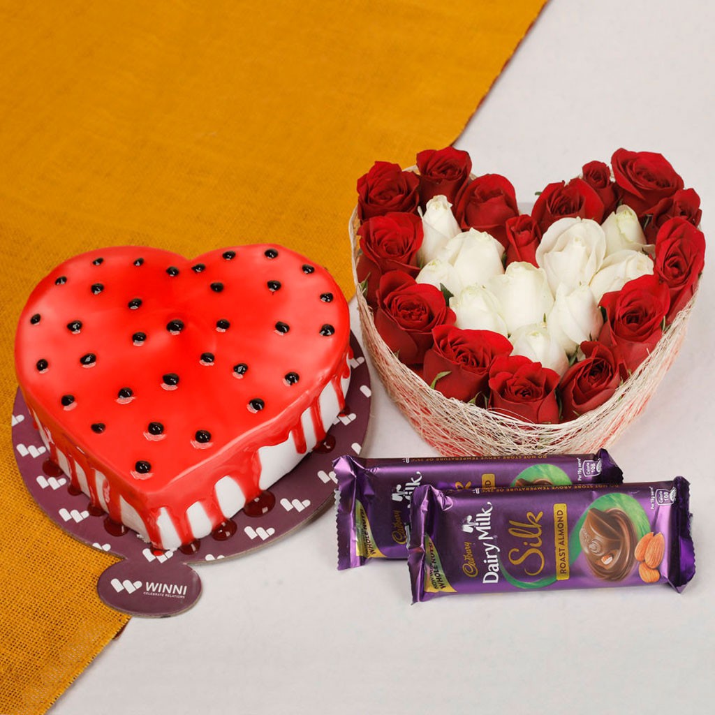 Heart Of Roses & Cake