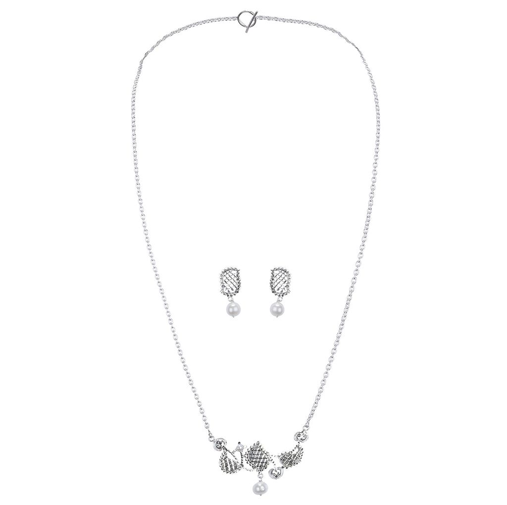 Pearl Studded Silver Necklace Set