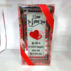 valentine showpiece