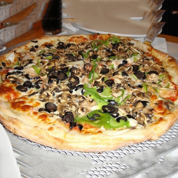 Classic Veggie Pizza