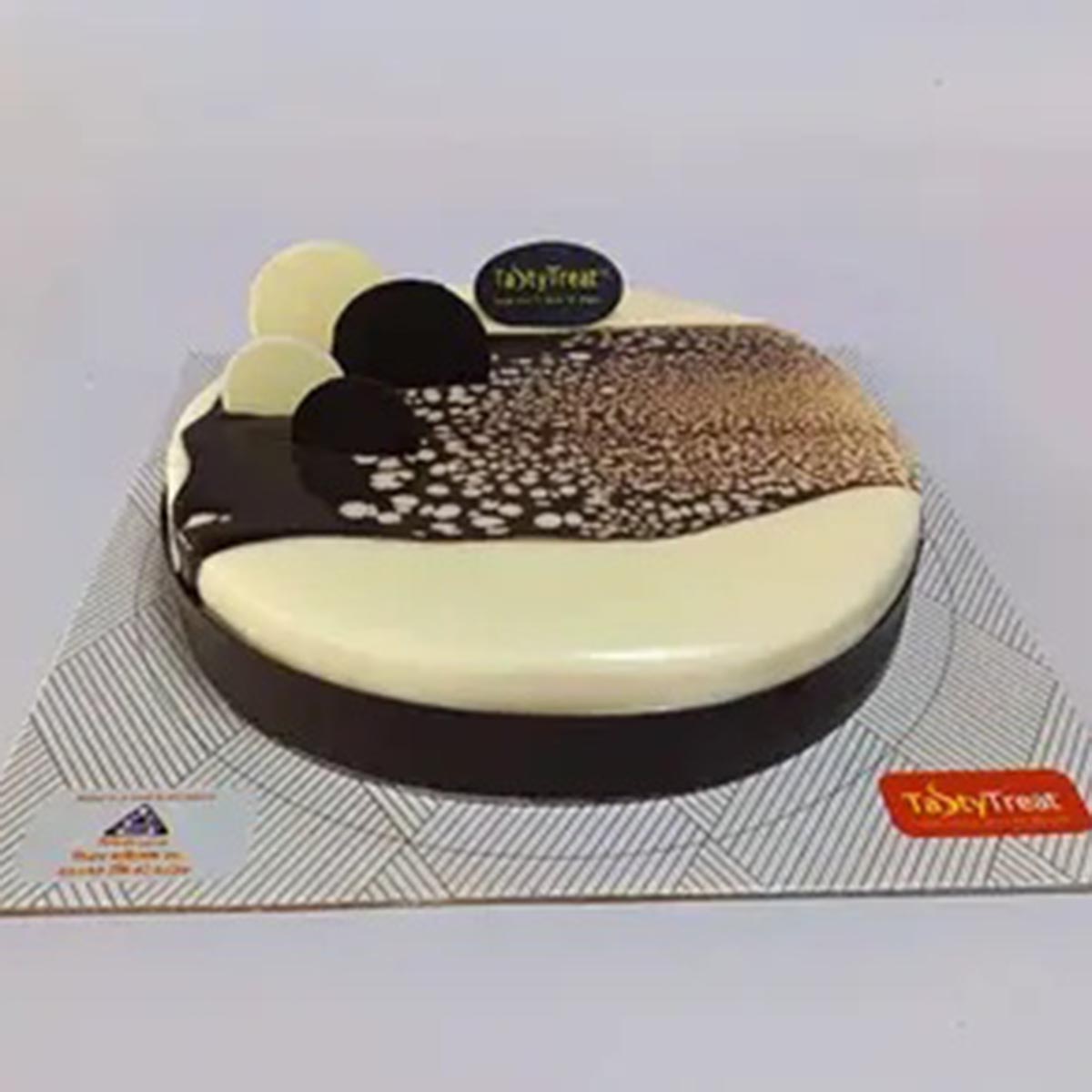 Choco-Vanilla Cake