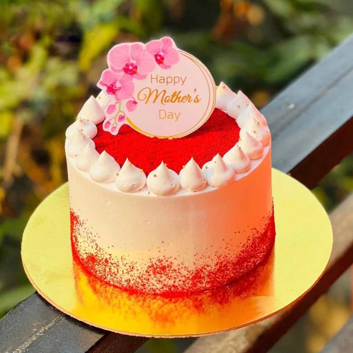 Customize Mother's Day Cake
