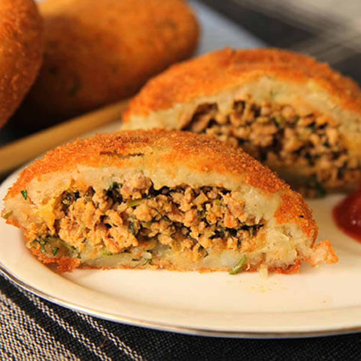 Chicken Keema Chop (2 Pieces)