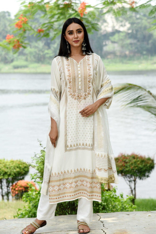 Off White Georgette Printed Salwar Kameez Set