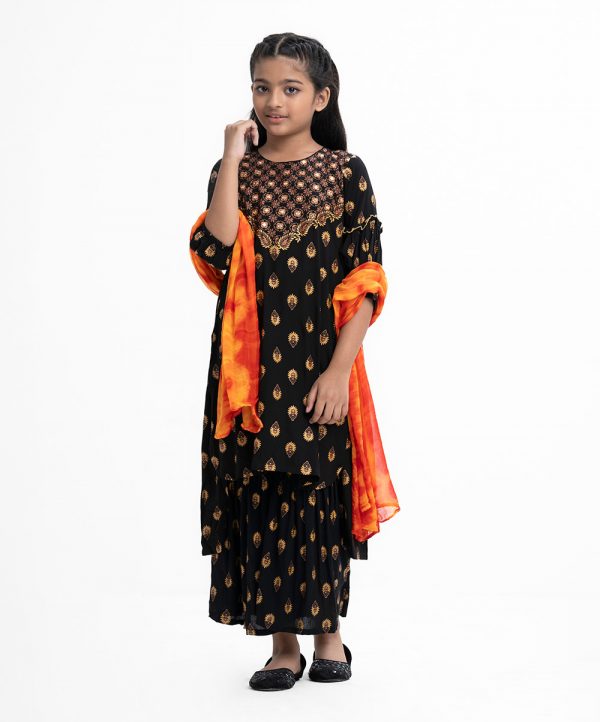 Black Viscose High-low Hem Salwar Kameez