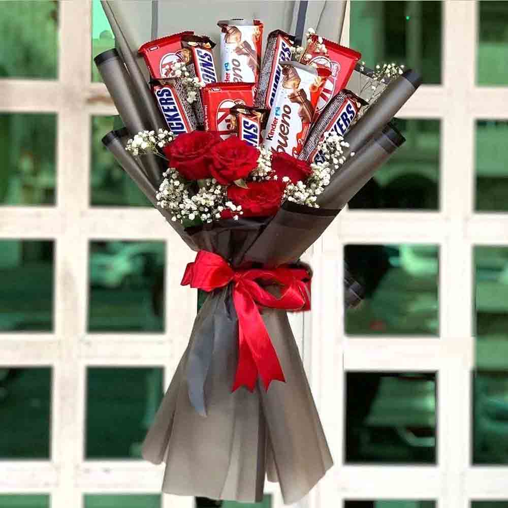 Chocolate with Rose Mixed Bouquet