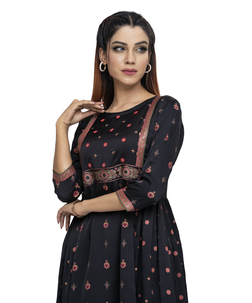 Black Crepe Kameez
