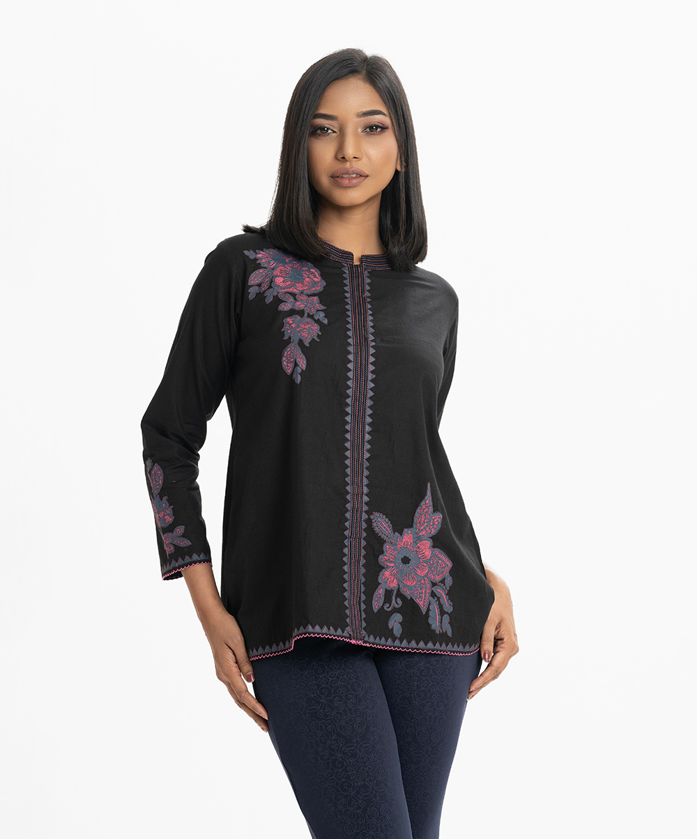 Black slab Cotton Woven Tops