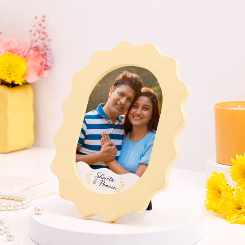 Personalized Romantic Memories Scalloped Photo Frame