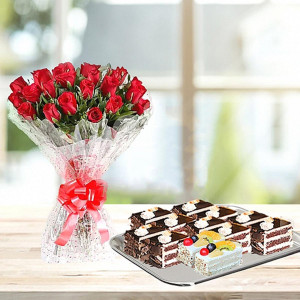 Combo with Flower and Pastry