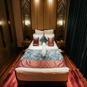 Crown Suite
