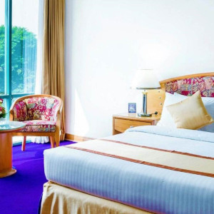 Deluxe Double Room with Lake View