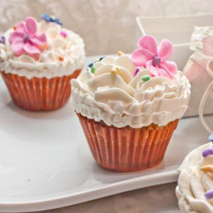 floral-mini-cup-cakes-from-kitchen-cuisine