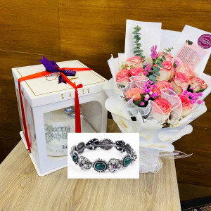 Valentine Premium Combo 13