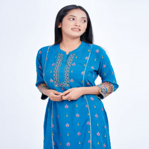 Blue Georgette Straight Kameez