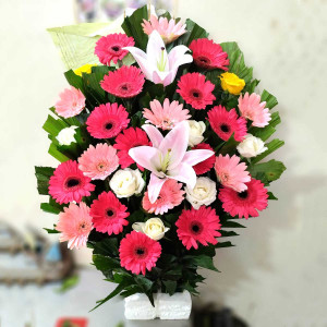 lily-and-gerbera-mixed-bouquet