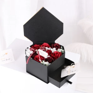 Heart-shaped Valentine's Day Rose Gift Box