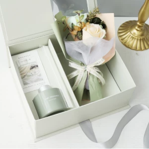 Luxury Aroma Soap Flower Gift Set & Reed Diffuser
