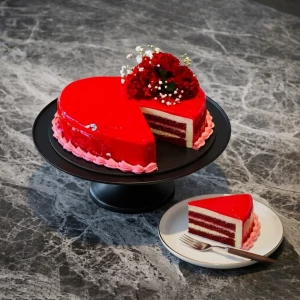 strawberry-cake-by-hotel-himalaya