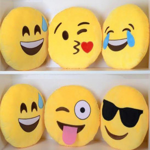 3-emoji-cushions