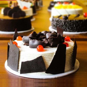 black-forest-cake-from-movenpick-hotel-1