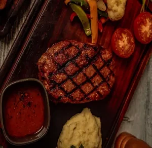 Outlaw Signature Sirloin Steak