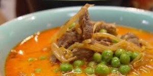 Beef red curry with coconut milk