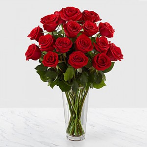 Classy 18 Red Roses Bunch